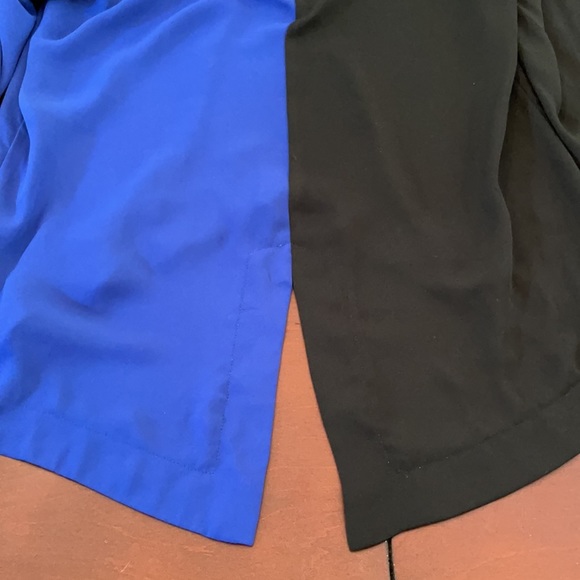 LIBERTY LOVE Woman’s color blocked blouse size Medium - Picture 7 of 7